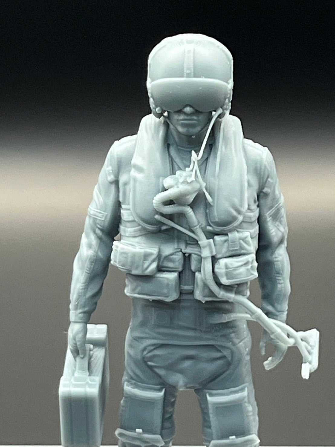 1/32 Tornado fighter pilot