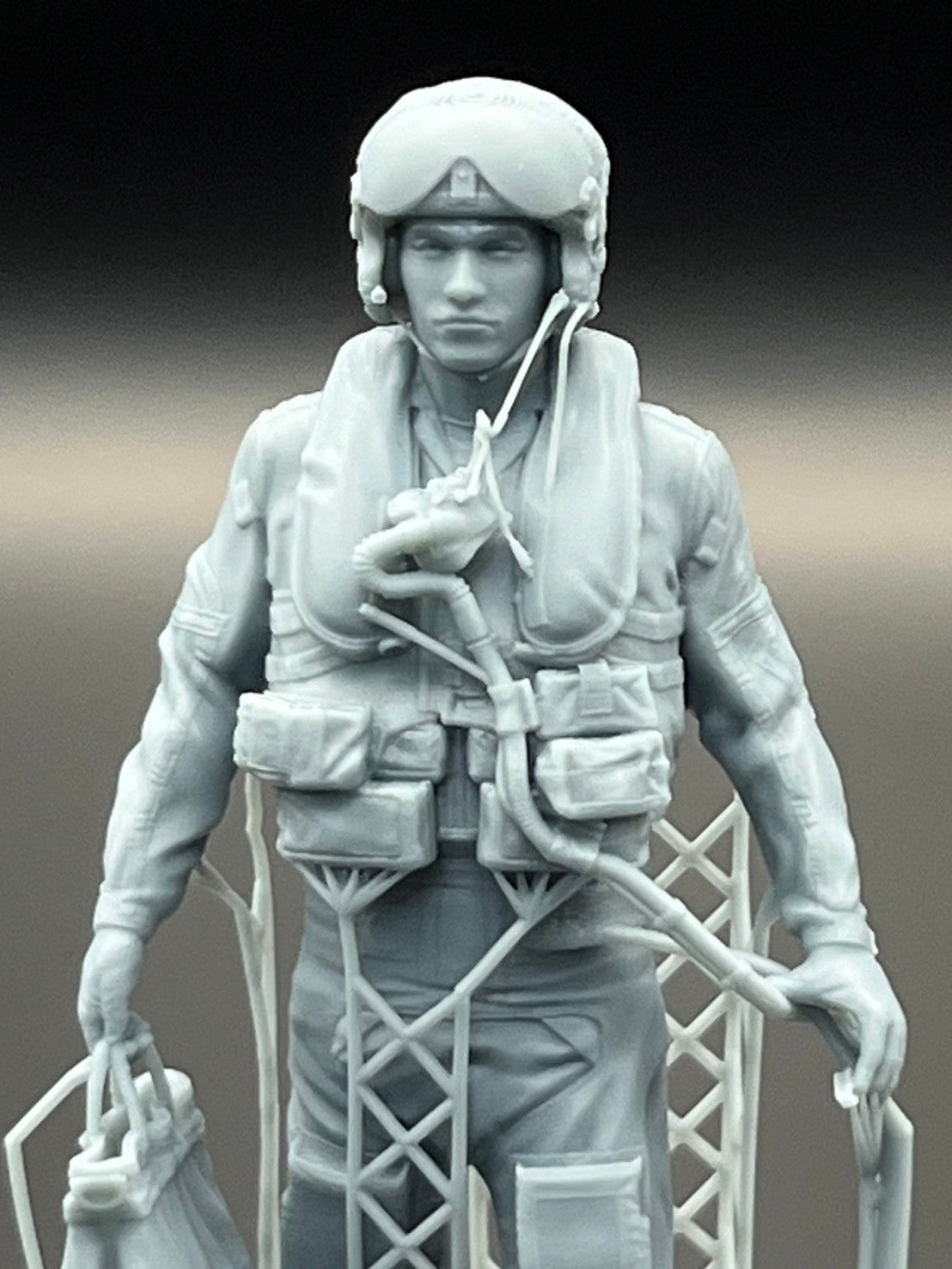 1/32 Tornado fighter pilot