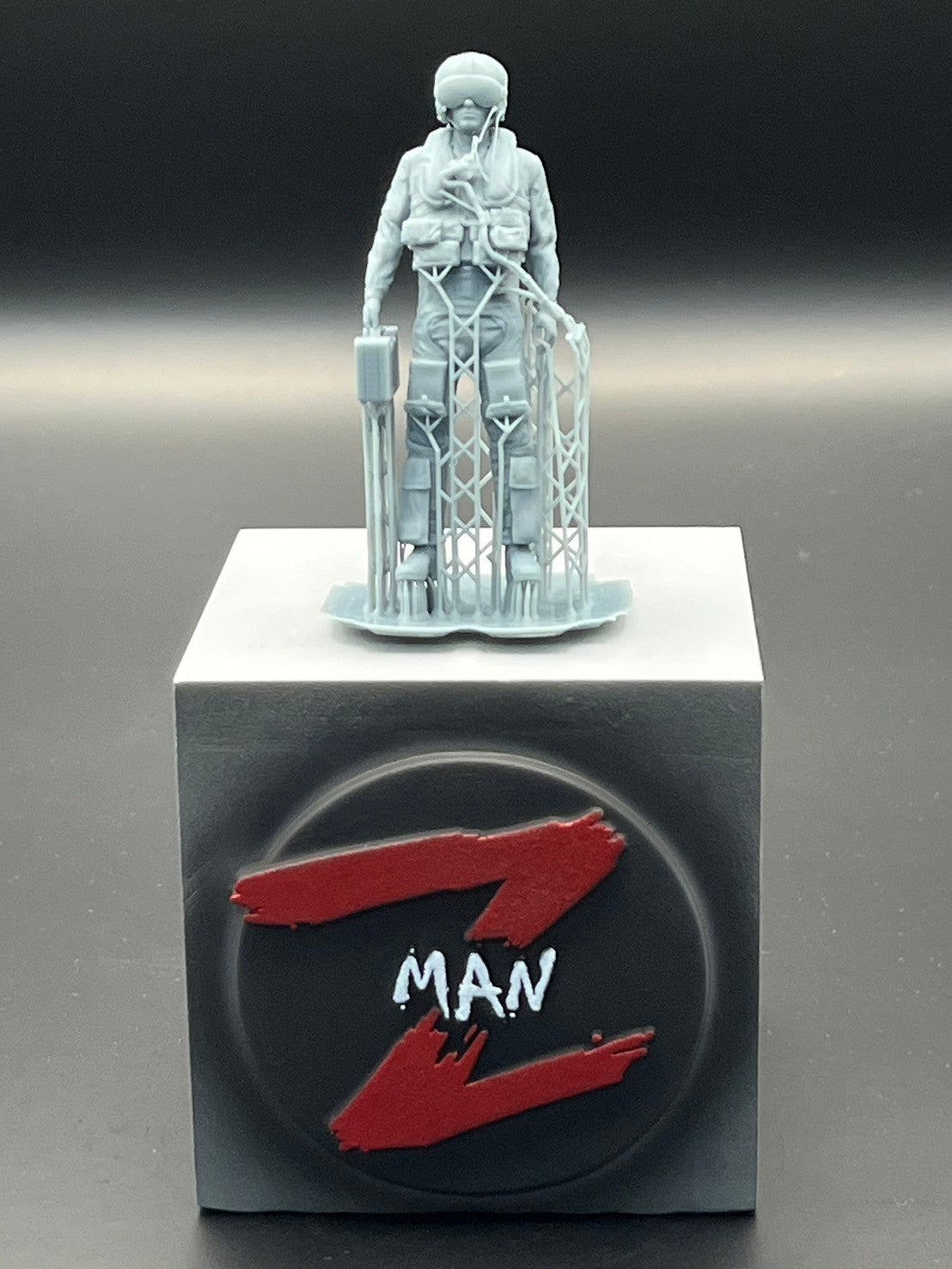 1/32 Tornado fighter pilot