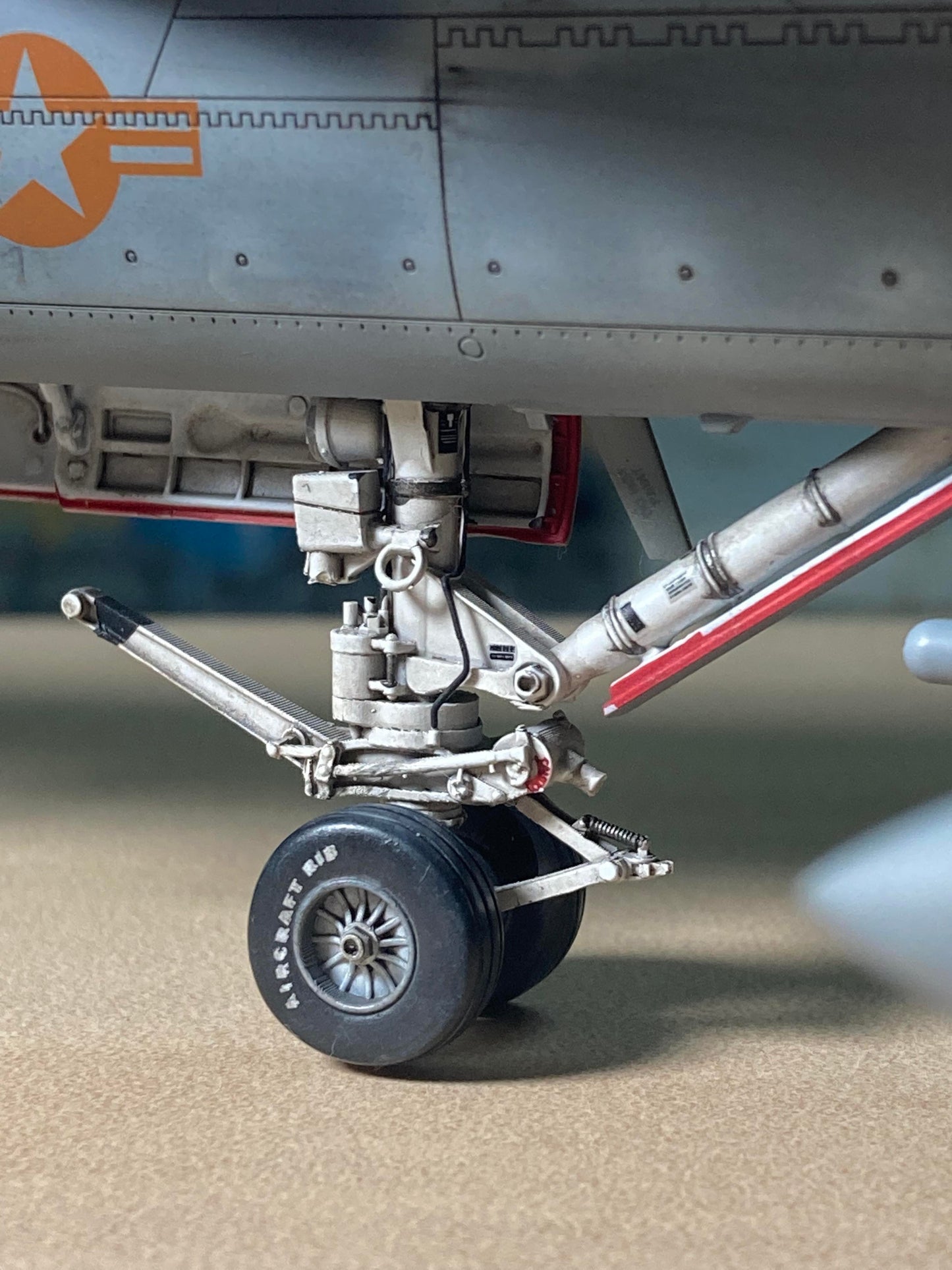 1/48 F/A-18E landing gear MENG